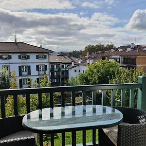 https://luminoso-piso-con-terraza-y-aparcamiento.sansebastianhotels.net